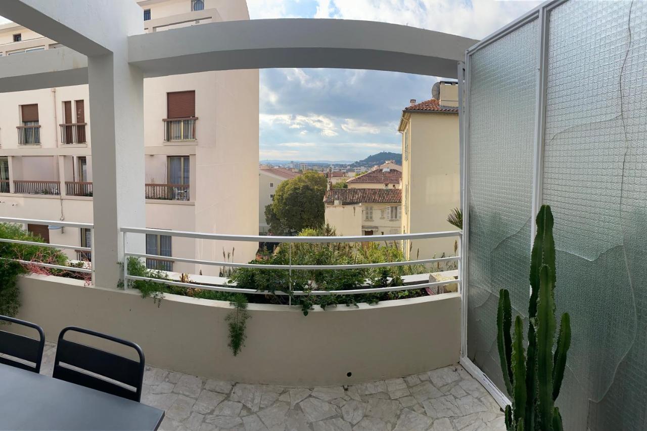 Terrasse Plein Sud - Chaleureux En Centre Ville Єр Екстер'єр фото